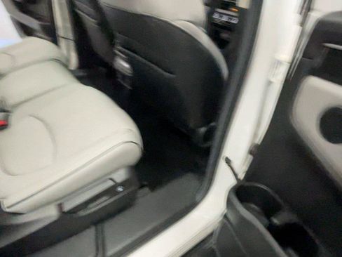 Used 2025 Honda Pilot Elite image 23