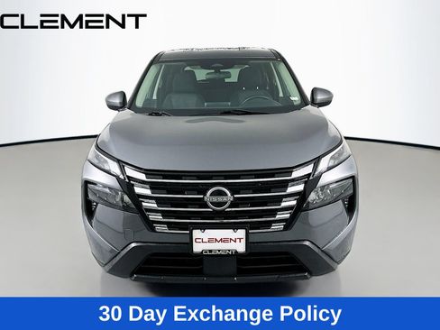 Used 2024 Nissan Rogue SV AWD/4WD image 3