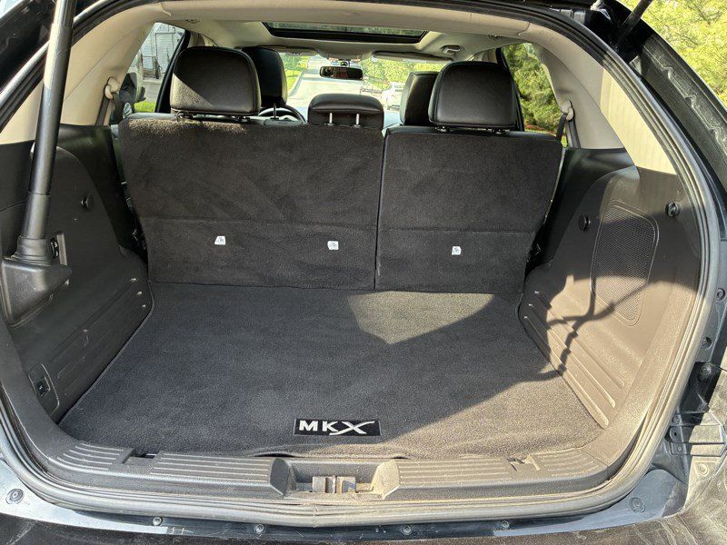 Used 2015 Lincoln MKX AWD w/ Equipment Group 102A image 18