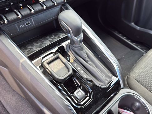 New 2025 GMC Canyon Elevation w/ Convenience Package image 21