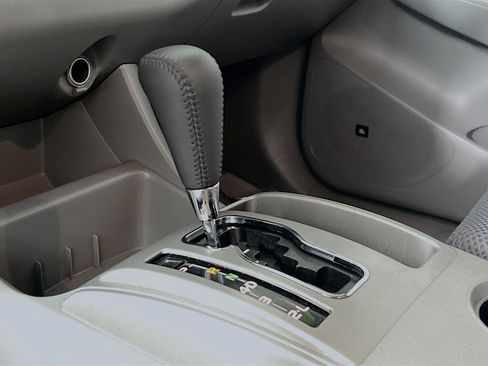 Used 2006 Toyota Tacoma PreRunner image 23