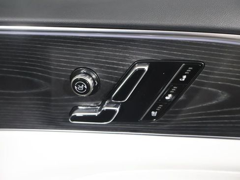 Used 2024 Cadillac Lyriq Luxury w/ LPO, Floor Liner Package AWD/4WD image 41