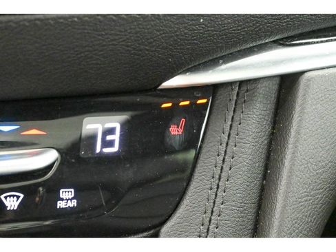 Used 2021 Cadillac XT5 Premium Luxury image 42