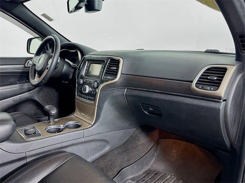 Used 2015 Jeep Grand Cherokee Limited image 28