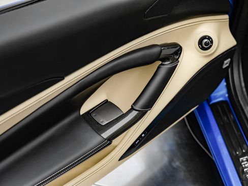 Used 2023 Ferrari F8 Tributo RWD image 98