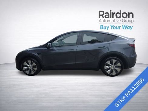 Used 2023 Tesla Model Y Long Range AWD/4WD image 4