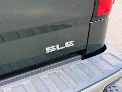 Used 2015 GMC Sierra 1500 SLE w/ SLE Value Package AWD/4WD image 12