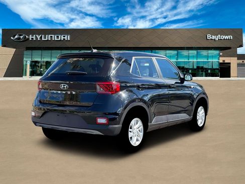 New 2026 Hyundai Venue SE FWD image 7