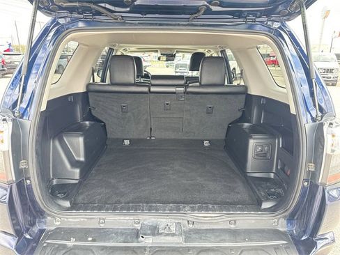 Used 2022 Toyota 4Runner TRD Off-Road Premium image 25