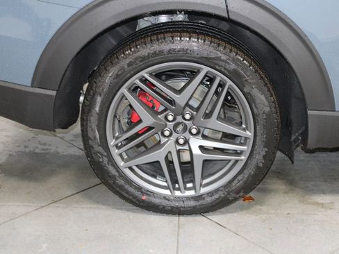 New 2026 Ford Explorer ST-Line w/ ST-Line Street Pack image 13