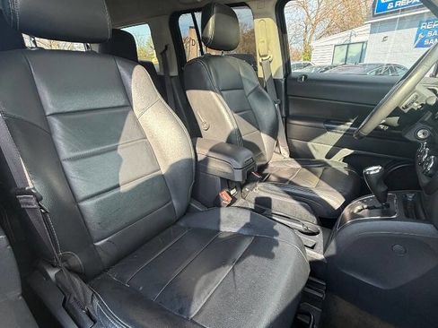 Used 2016 Jeep Patriot High Altitude image 14