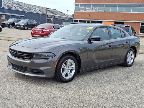 Used 2023 Dodge Charger SXT image 3