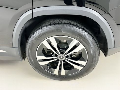 Certified 2025 Mercedes-Benz GLA 250 image 31