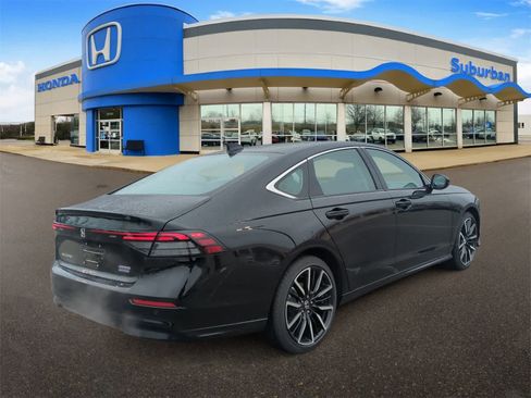 New 2026 Honda Accord Touring image 7