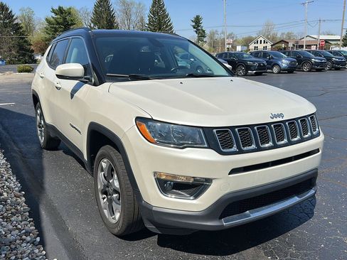Used 2020 Jeep Compass Limited AWD/4WD image 3