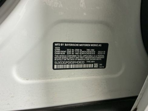 Certified 2025 BMW X3 xDrive30i w/ M Sport Package image 34