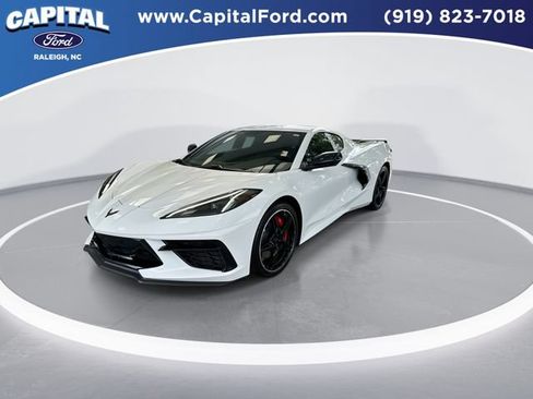 Used 2023 Chevrolet Corvette Stingray Coupe w/ Z51 Performance Package RWD image 4