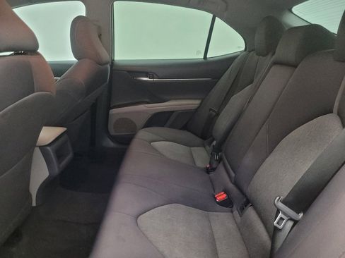 Used 2021 Toyota Camry LE w/ Carpet Mat Package (TMS) FWD image 18