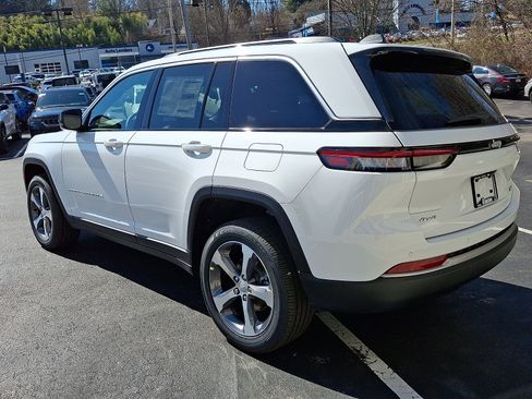 New 2026 Jeep Grand Cherokee Limited image 4
