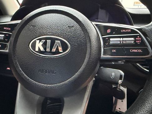 Used 2019 Kia Forte LXS FWD image 15
