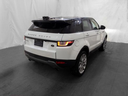 Used 2017 Land Rover Range Rover Evoque SE Premium image 7