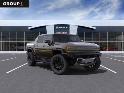 New 2025 GMC Hummer EV 2X w/ LPO, Dark Essentials Package