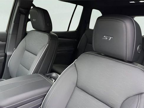 New 2026 Buick Enclave Sport Touring w/ Power Package image 10