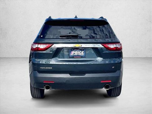 Used 2020 Chevrolet Traverse LT image 4