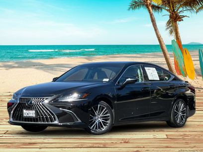 Used 2024 Lexus ES 300h w/ Premium Package