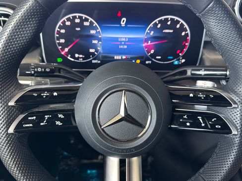 Certified 2024 Mercedes-Benz GLC 300 image 11