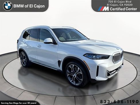 New 2026 BMW X5 sDrive40i image 1