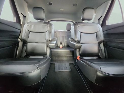 Used 2023 Ford Explorer XLT w/ Equipment Group 202A image 18