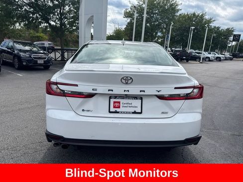 Used 2025 Toyota Camry SE FWD image 6