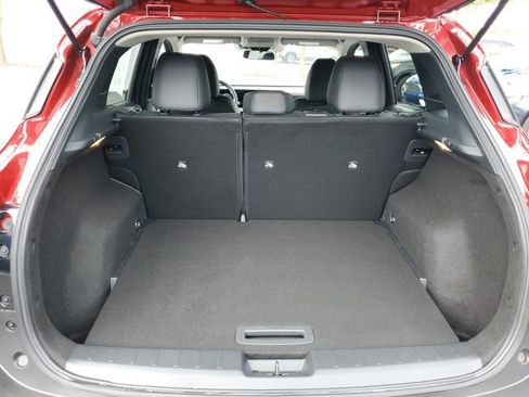 Certified 2026 Nissan Kicks SR FWD image 26