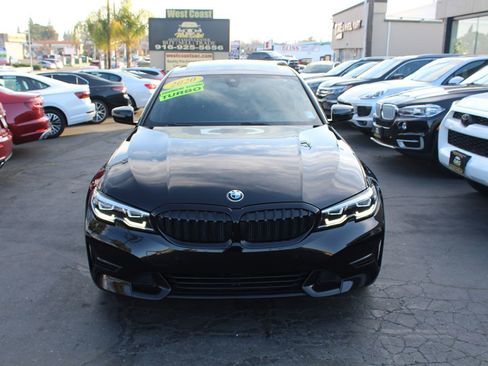 Used 2020 BMW 330i Sedan w/ Convenience Package image 3
