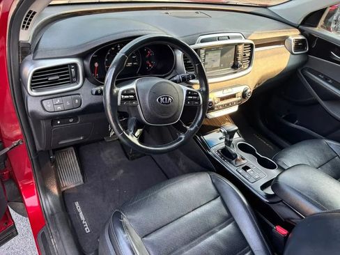 Used 2019 Kia Sorento EX w/ EX Touring Package AWD/4WD image 2