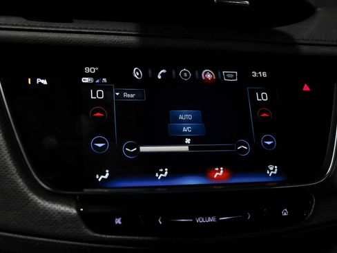 Used 2019 Cadillac XT5 Premium Luxury FWD image 33