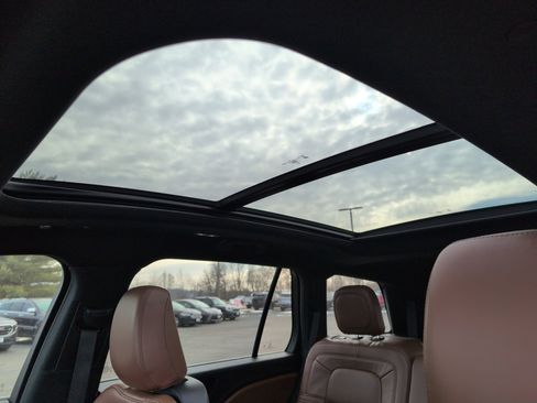 Used 2021 Lincoln Aviator Reserve image 31