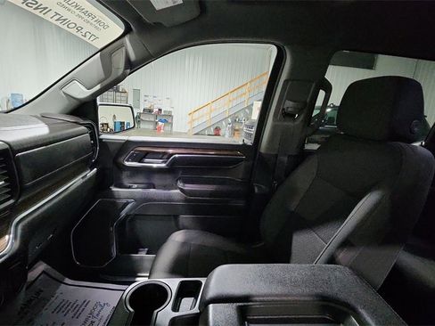 Used 2024 Chevrolet Silverado 1500 LT image 11