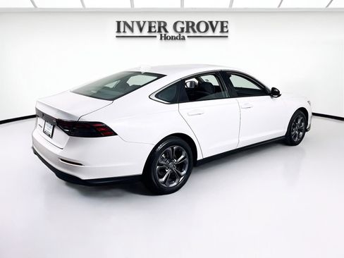 Used 2023 Honda Accord EX image 5