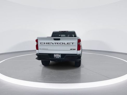 Used 2024 Chevrolet Silverado 1500 ZR2 AWD/4WD image 7