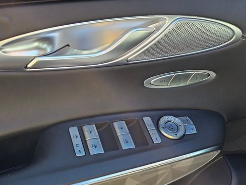 Certified 2025 Genesis GV70 3.5T Sport w/ Sport Advanced Package image 32