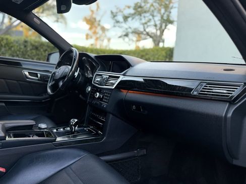 Used 2010 Mercedes-Benz E 63 AMG Sedan image 25