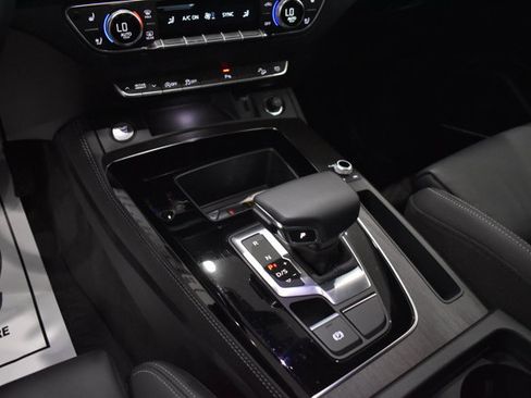 Used 2023 Audi Q5 2.0T Premium Plus w/ Premium Plus Package AWD/4WD image 10
