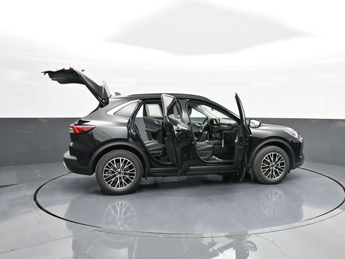New 2025 Ford Escape SE image 48