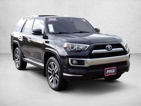 Used 2017 Toyota 4Runner Limited AWD/4WD image 6