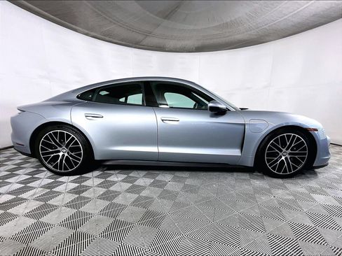 Used 2023 Porsche Taycan RWD image 8