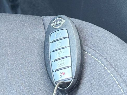 Used 2025 Nissan Altima 2.5 SV FWD image 23
