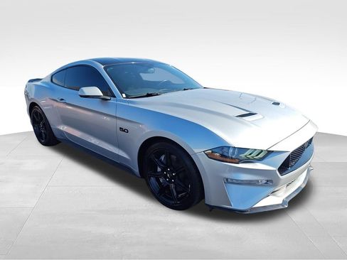 Used 2019 Ford Mustang GT Premium w/ Black Accent Package RWD image 7