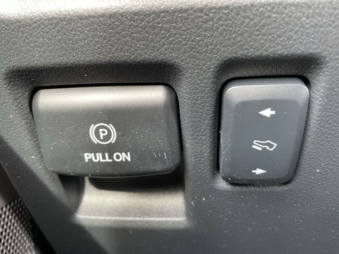 New 2025 Ford F150 XLT w/ Equipment Group 303A High image 27